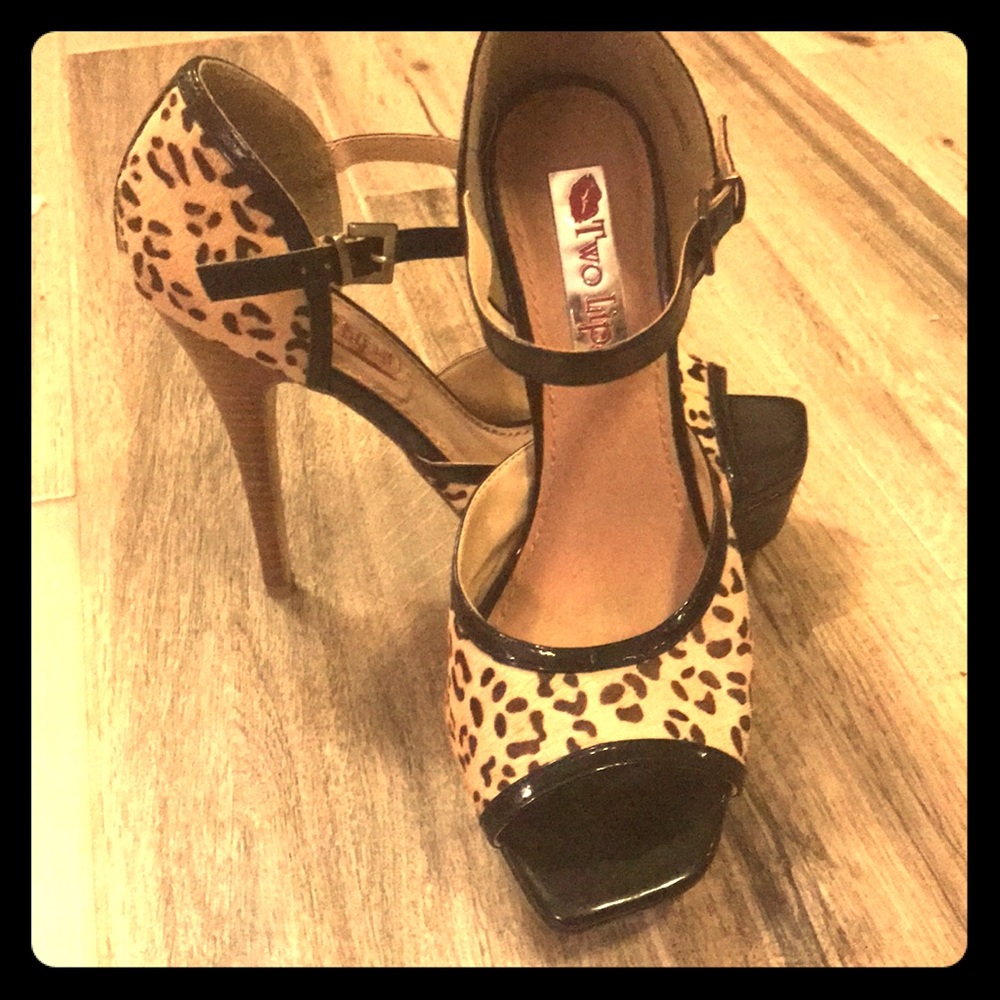 Leopard and black platform heels by Two Lips